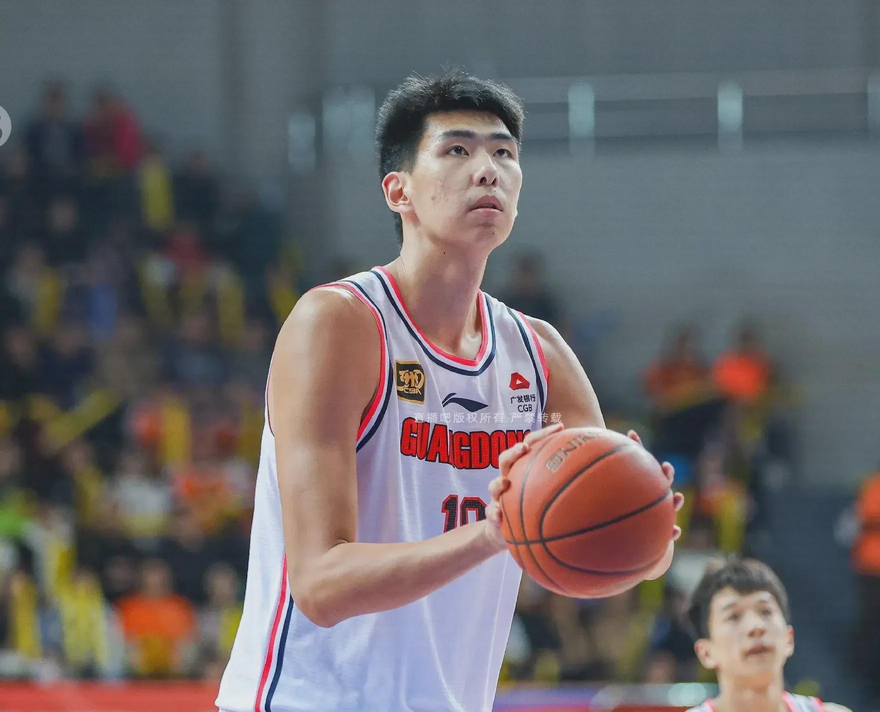 betvictor伟德公司-就在刚刚！21日早上，广东传来朱芳雨、杜锋和李春江的最新消息