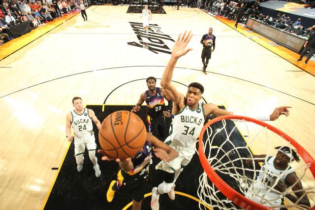 betvictor伟德公司-火线归来送惊天大帽 雄鹿还需要字母哥做的更多